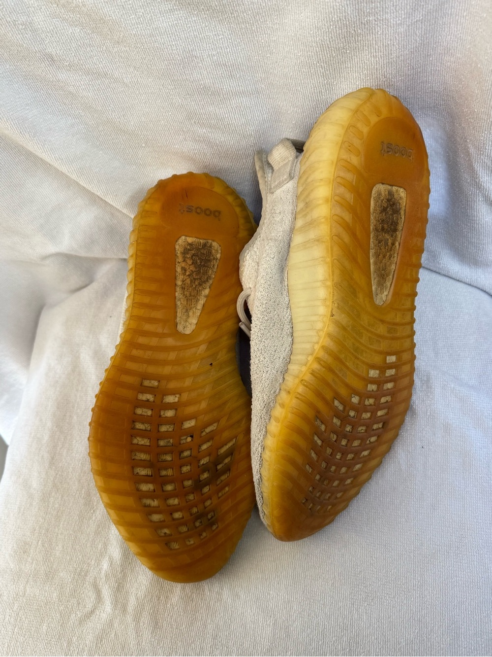 Adidas Yeezy - Picture 4 of 5